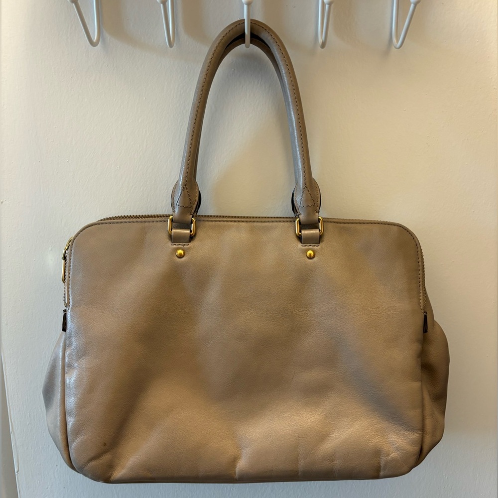 Marc by Marc Jacobs Taupe/Gold Hardware Bag *MINT CONDITION - Picture 7 of 15